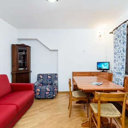 Casa Daisy 2 By Rentbeat *