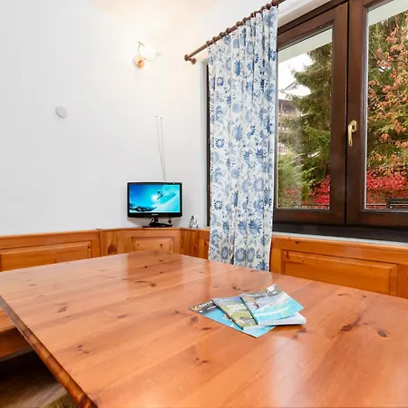 Casa Daisy 2 By Rentbeat